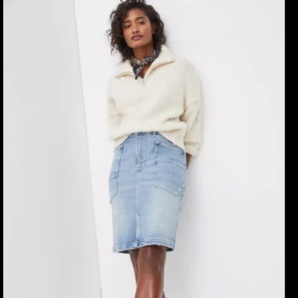 Pilcro and The Letter Press Pin Stripe Distressed Denim Skirt Size 32